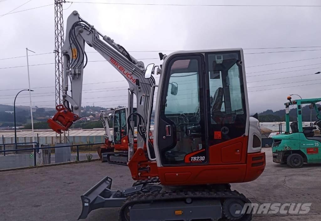 Takeuchi TB 230 Miniescavatori
