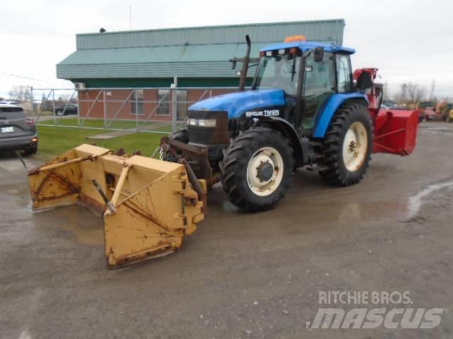 New Holland TM 125 Trattori