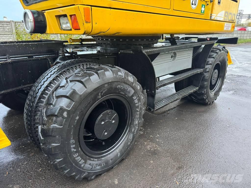 Liebherr A 900 C ZW Escavatori gommati