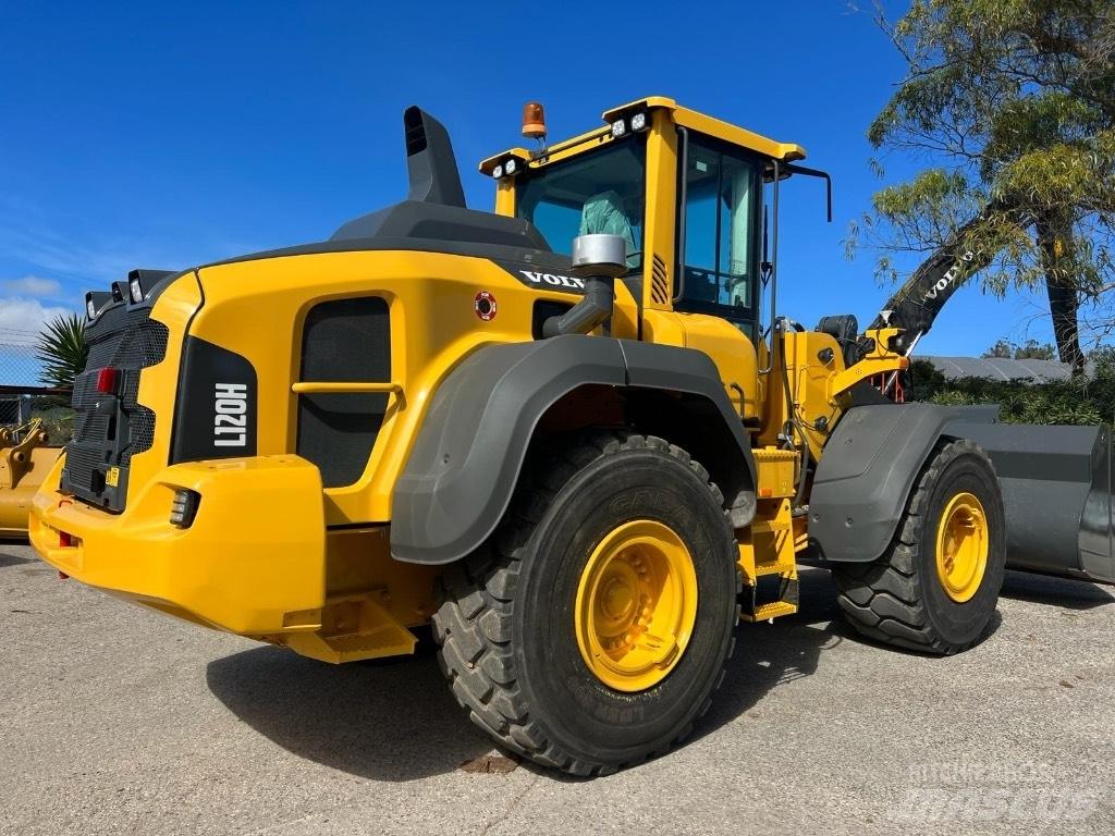 Volvo L 120 H Pale gommate