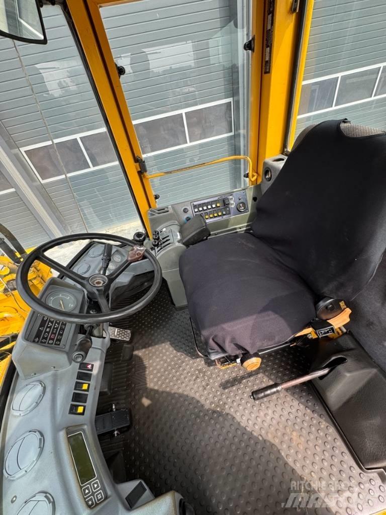 Volvo L90B Pale gommate