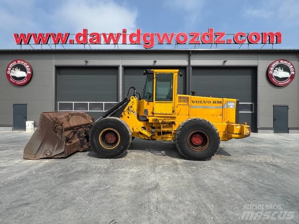 Volvo L90B Pale gommate