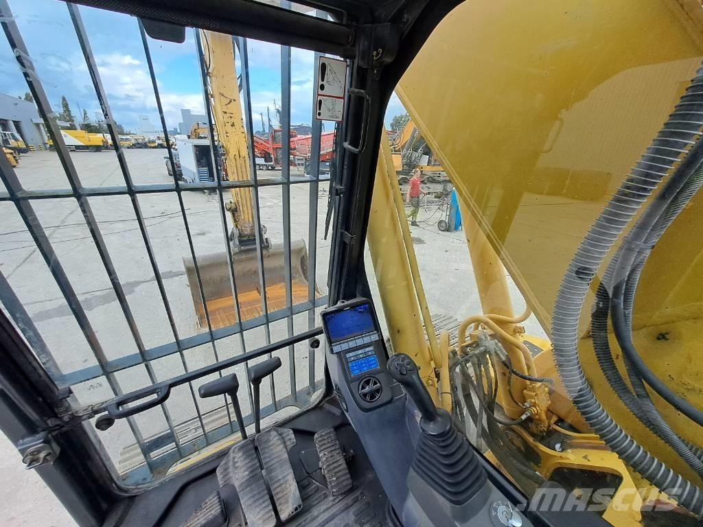 Komatsu HB215LC-2 Escavatori cingolati