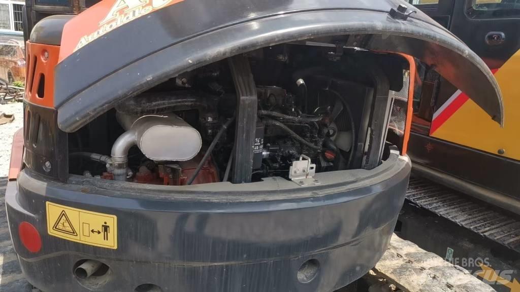 Kubota KX155 Escavatori cingolati