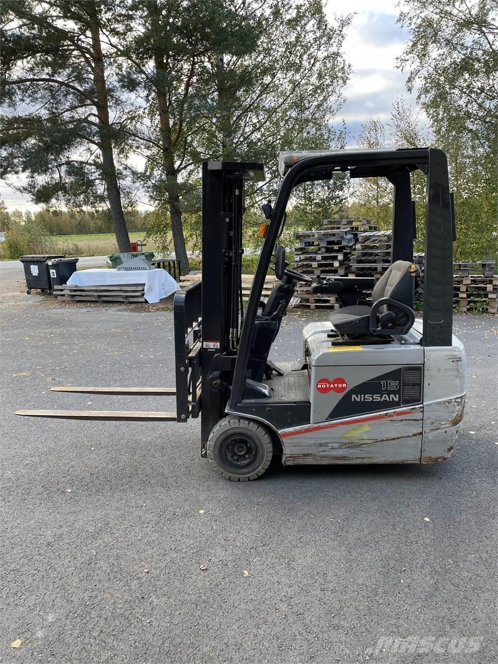 Nissan 15 Carrelli elevatori elettrici