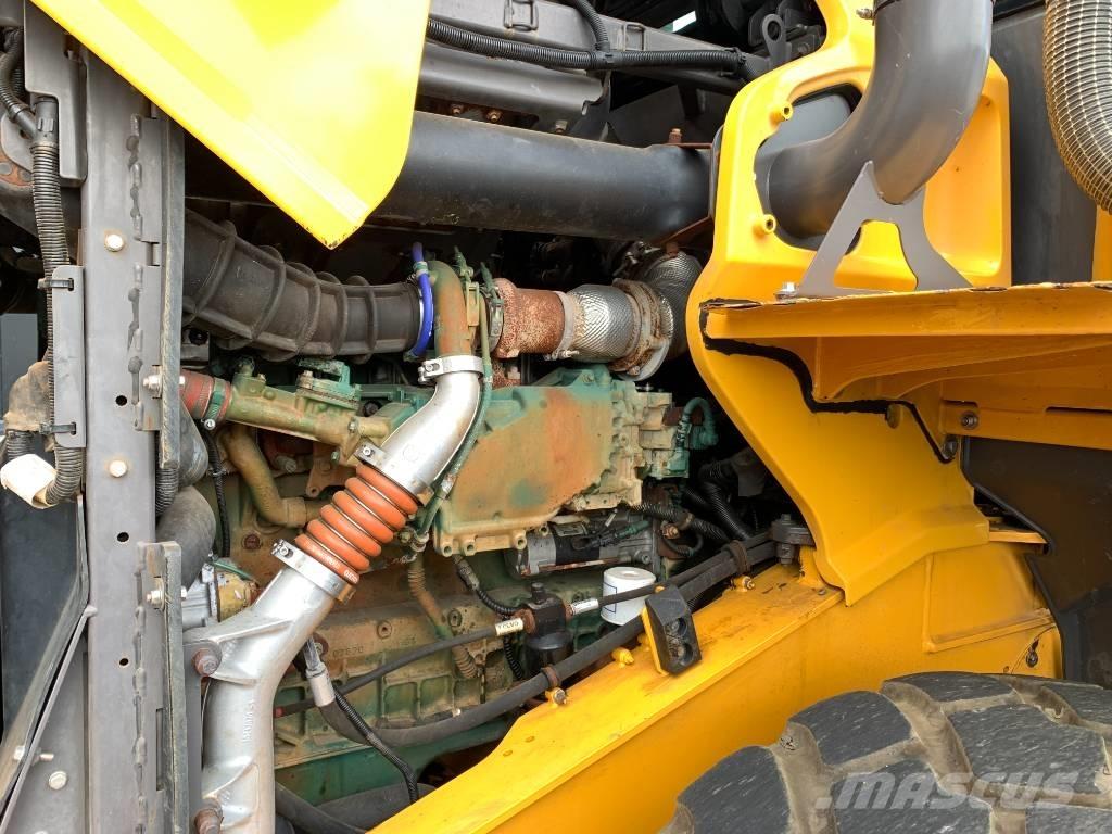 Volvo L 90 H Pale gommate