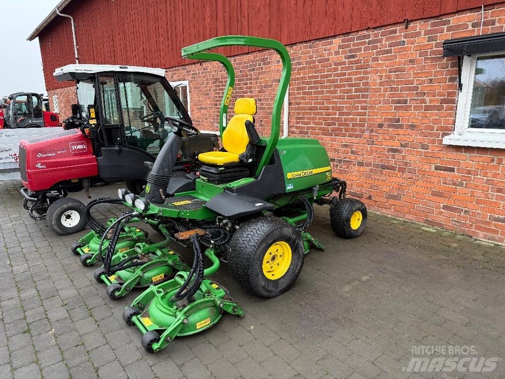John Deere 8800 Trattorini tagliaerba