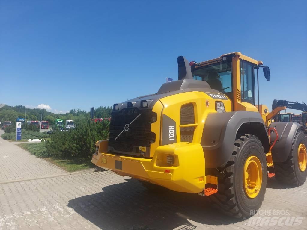 Volvo L 120 H Pale gommate