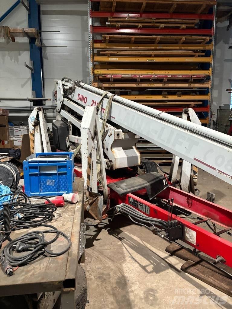 Dinolift 210 XTB-2 Piattaforme aeree su rimorchio