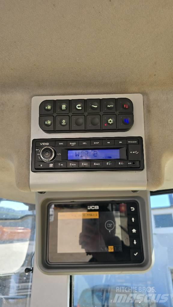 JCB 457 ZX Pale gommate
