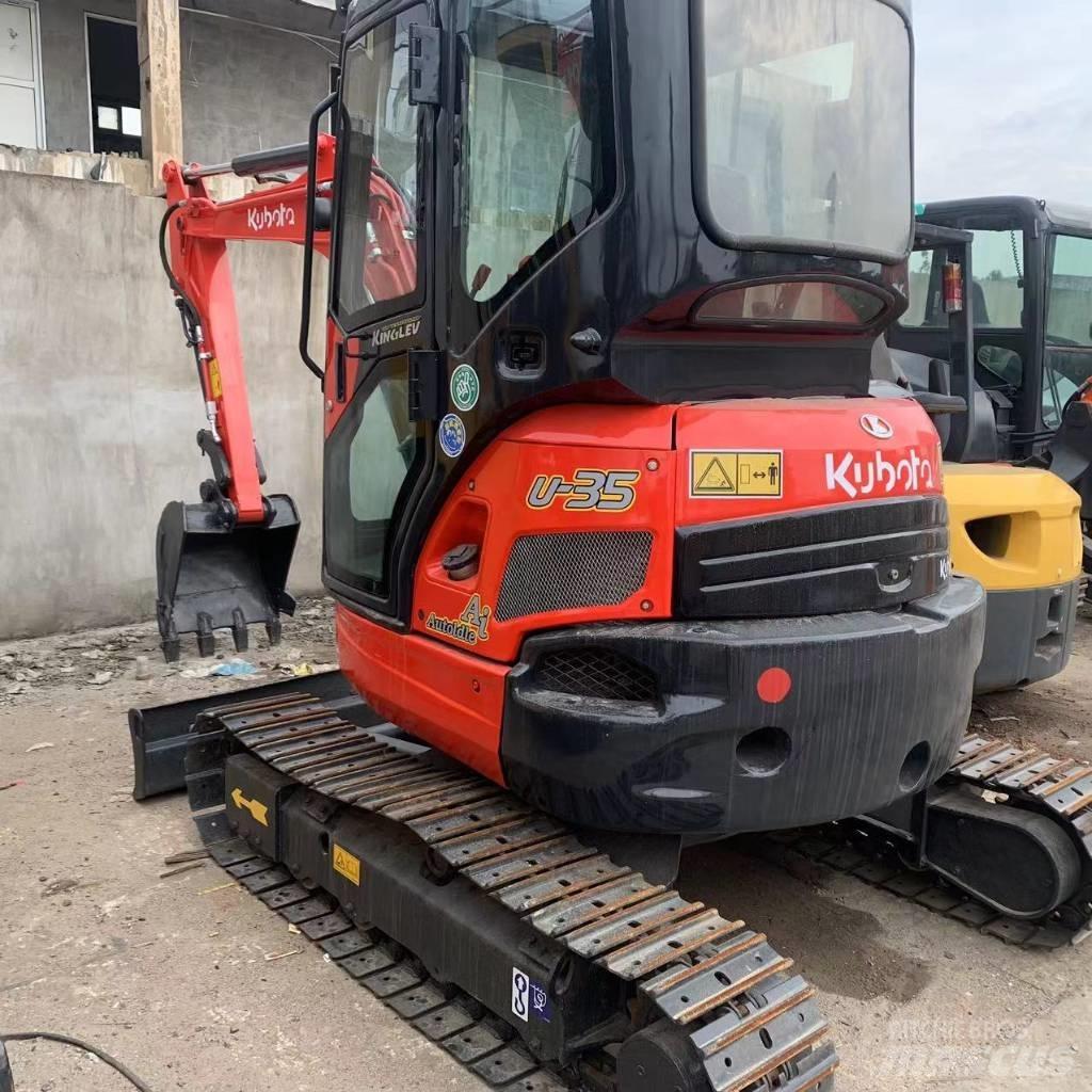 Kubota U35 Miniescavatori