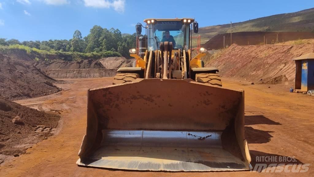 Volvo L 150 H Pale gommate