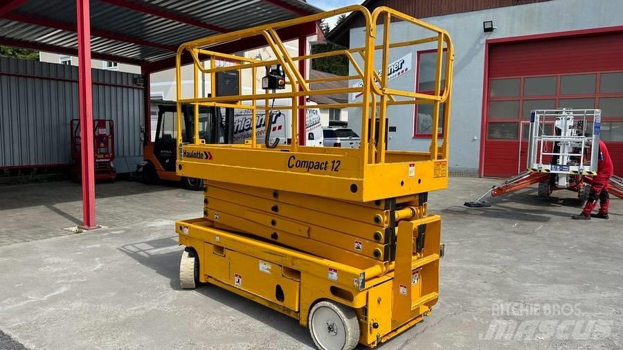 Haulotte Compact 12 Piattaforme a pantografo