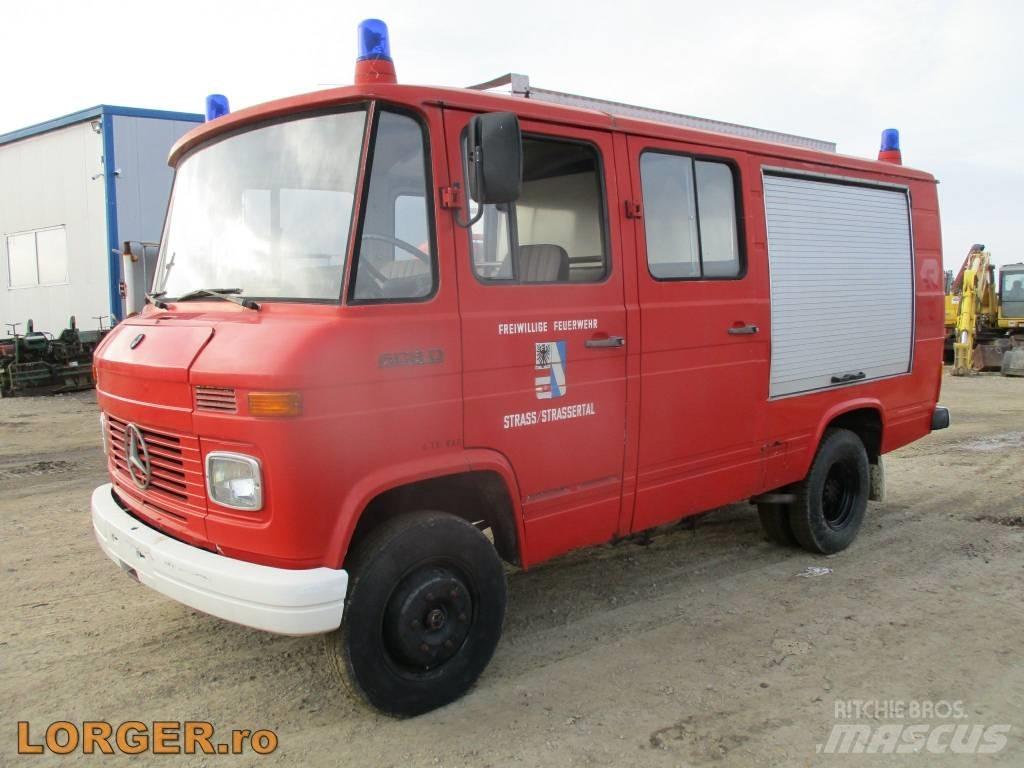 Mercedes-Benz 608 D Camion cassonati