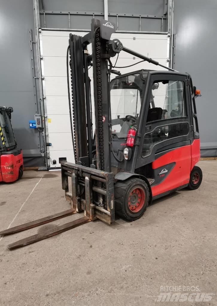 Linde E50HL-01 Carrelli elevatori elettrici
