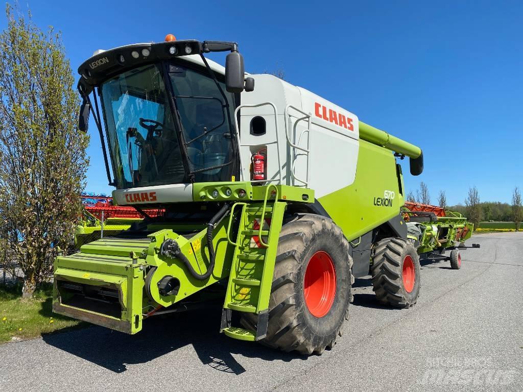 CLAAS Lexion 670 Mietitrebbiatrici