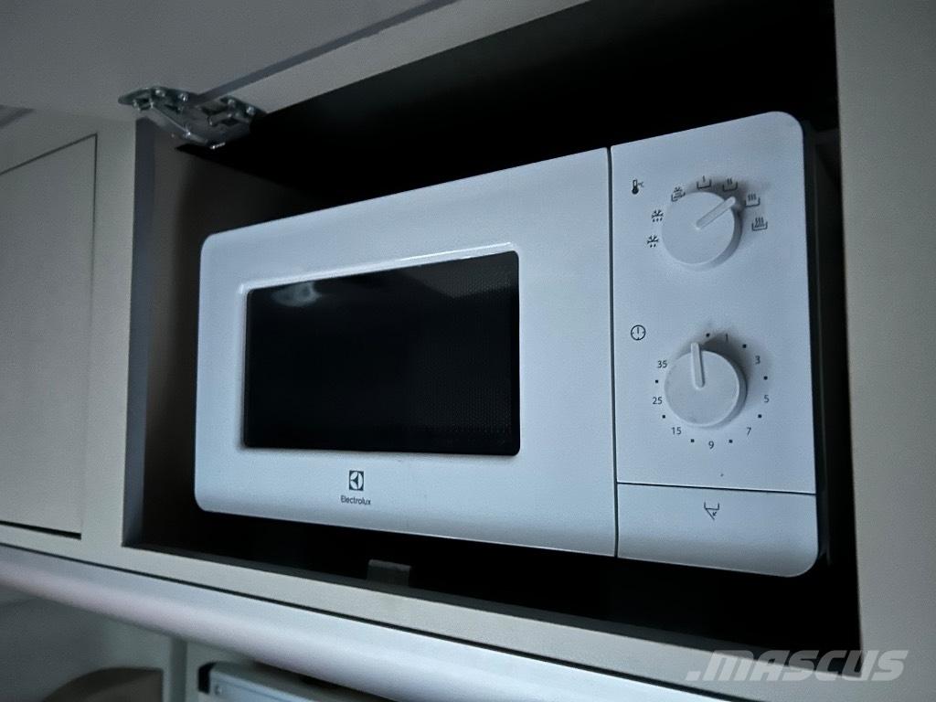 Mercedes-Benz 2853 Autocabinati