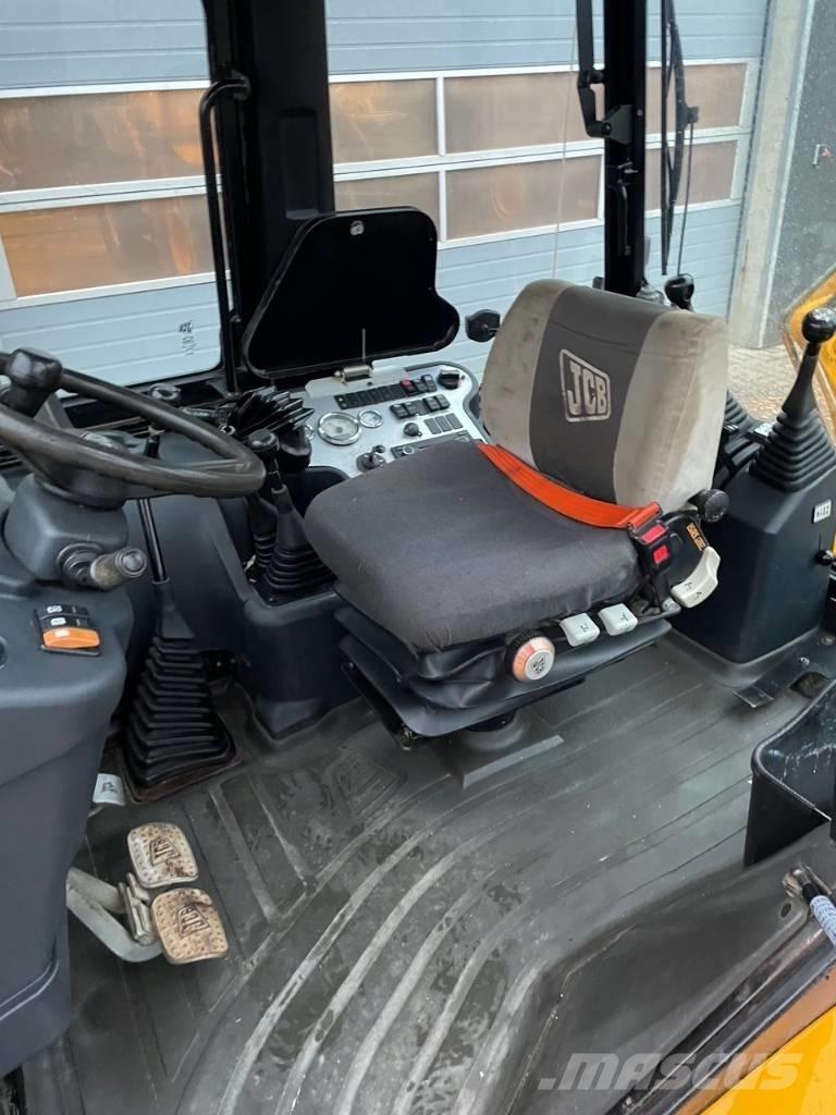 JCB 2CX Terne
