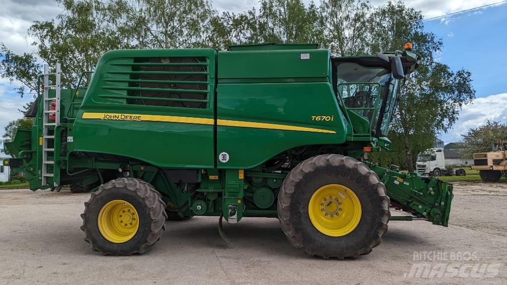 John Deere T 670 i Mietitrebbiatrici