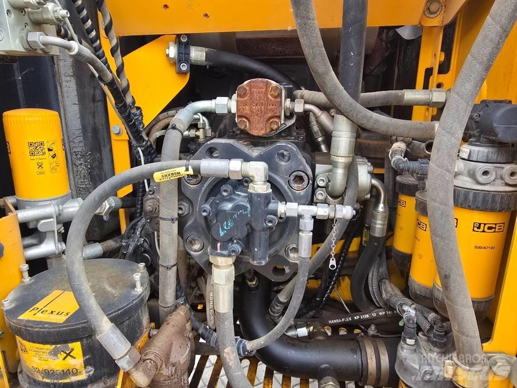 JCB JS 220 N LC Escavatori cingolati