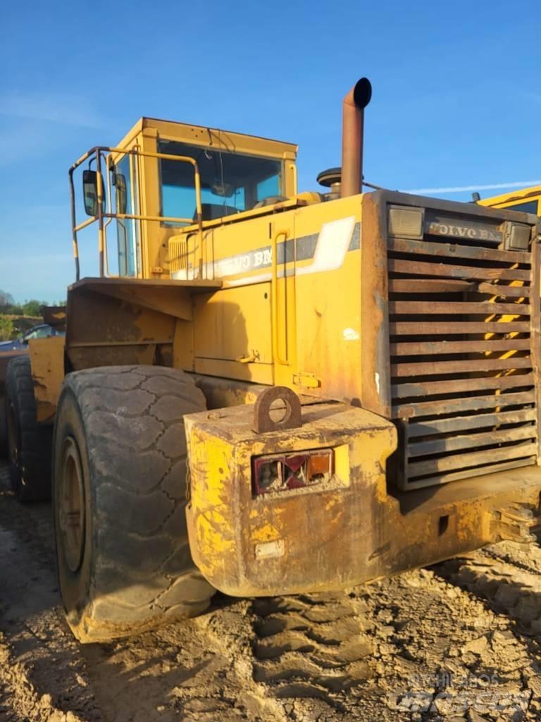 Volvo L180C Pale gommate