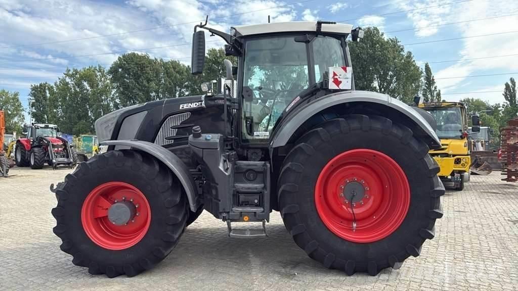 Fendt 828 Vario 0 Trattori