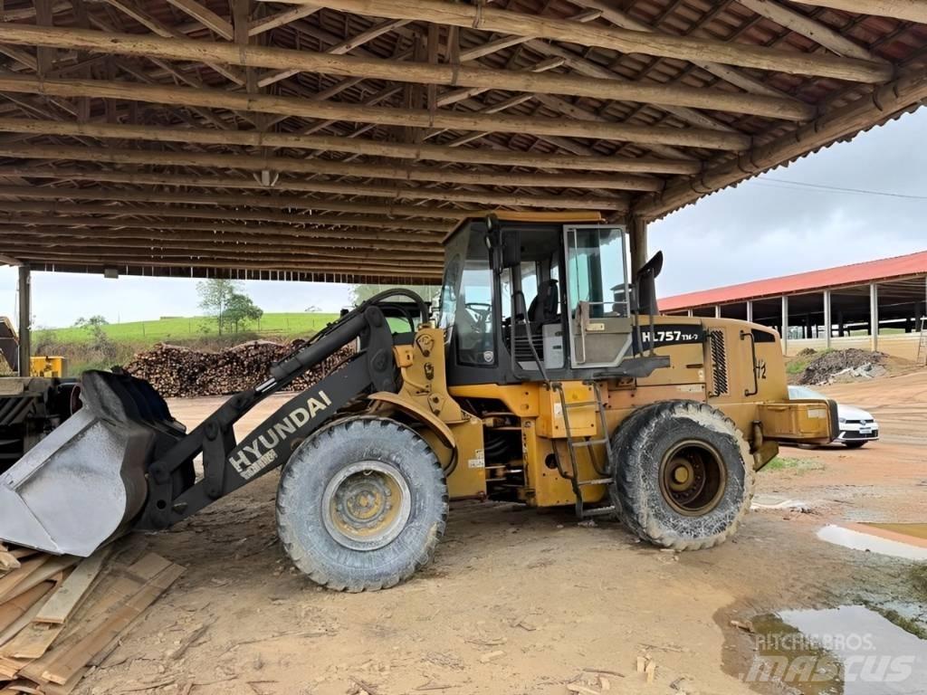 Hyundai HL 757 TM-7 Pale gommate