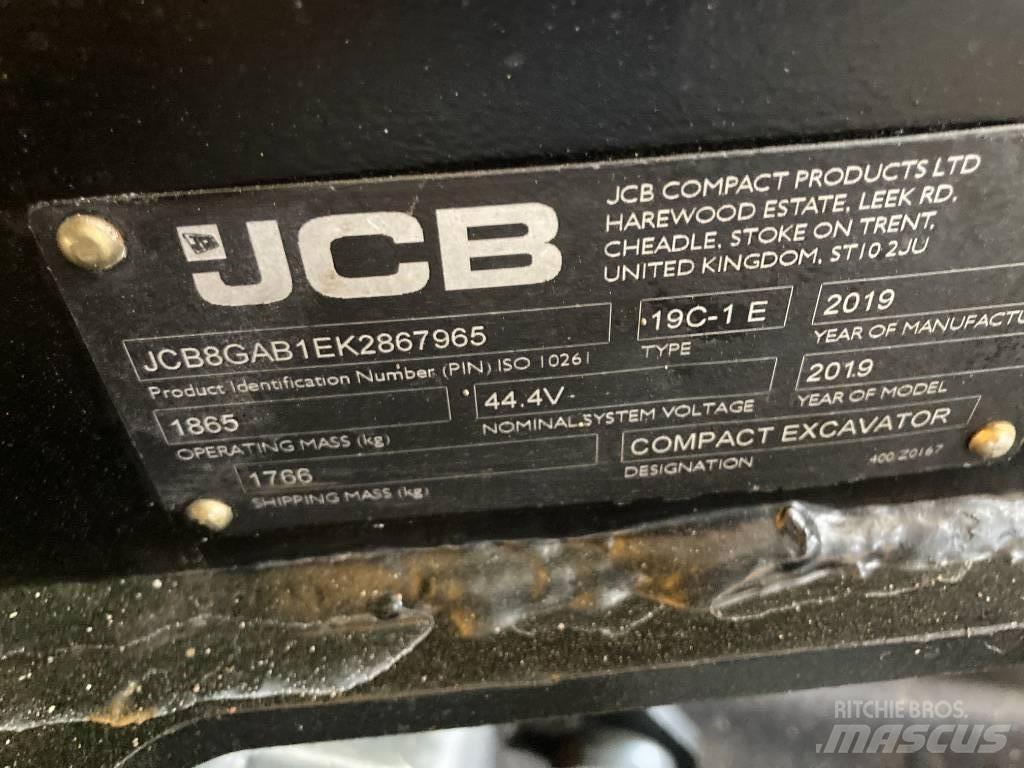 JCB 19 C-IE Miniescavatori