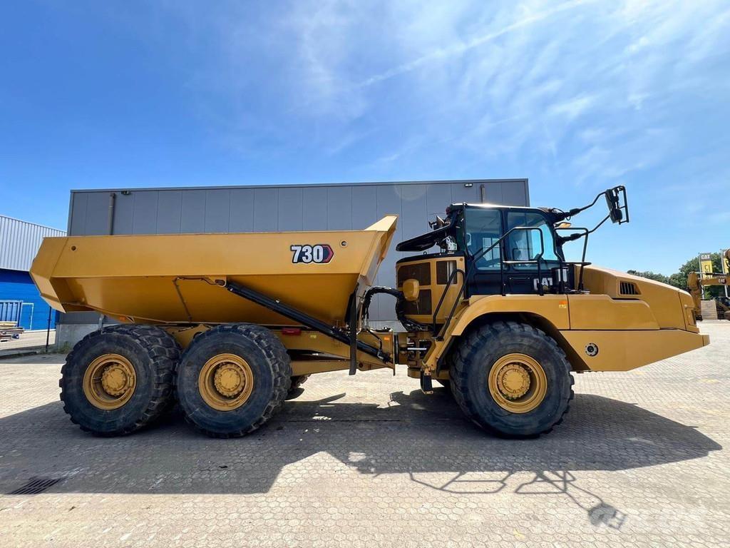 CAT 730 Dumper a telaio rigido