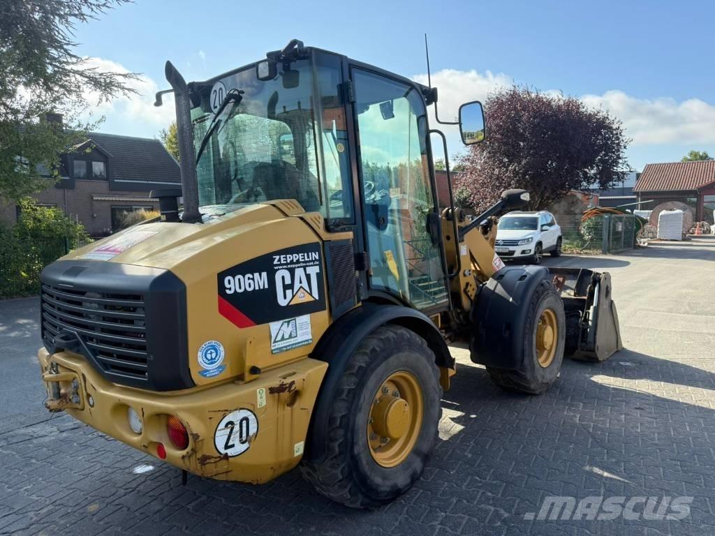 CAT 906M  1831h Pale gommate