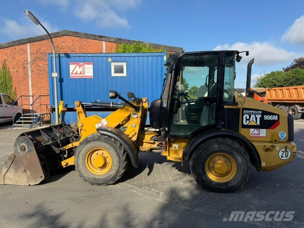 CAT 906M  1831h Pale gommate