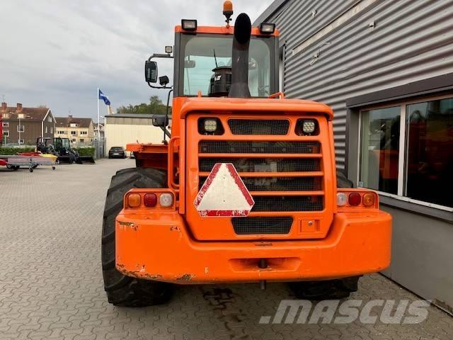 Doosan DL 200 TC Pale gommate