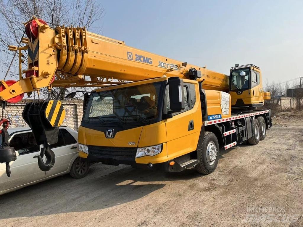 XCMG QY25KA Gru per tutti i terreni
