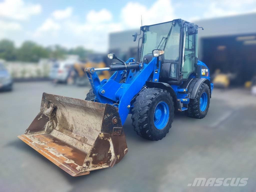 CAT 908 M Pale gommate