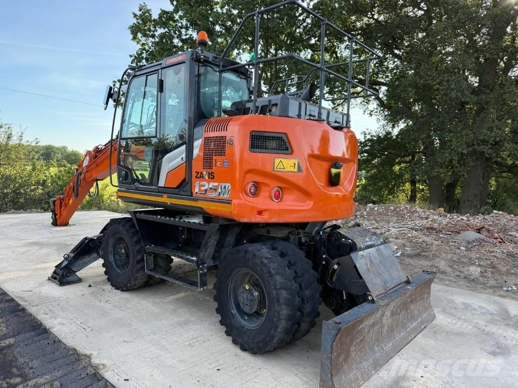 Hitachi ZX 135 W-7 Escavatori gommati