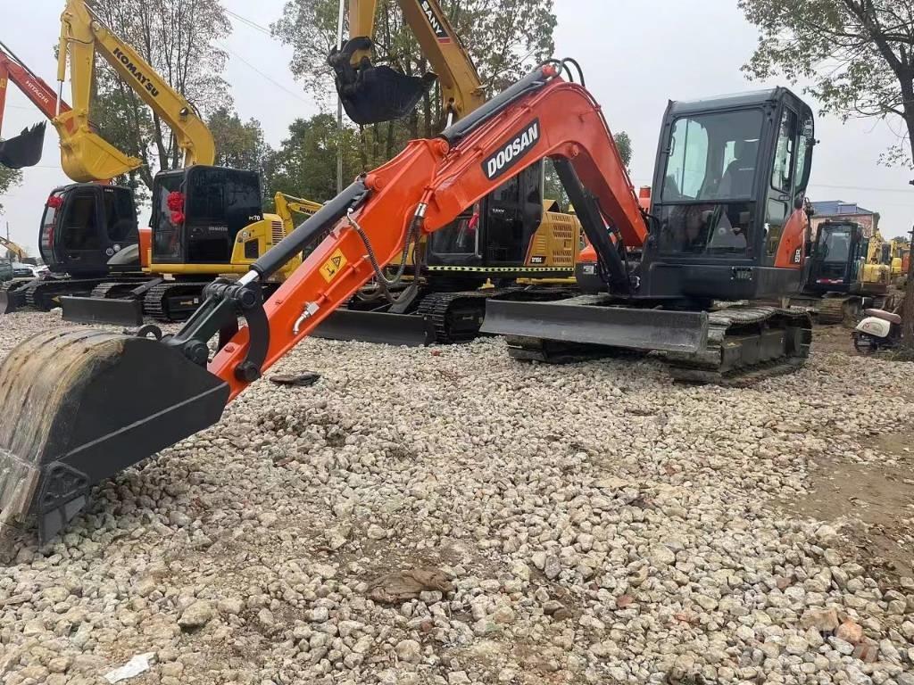 Doosan DX60 Miniescavatori
