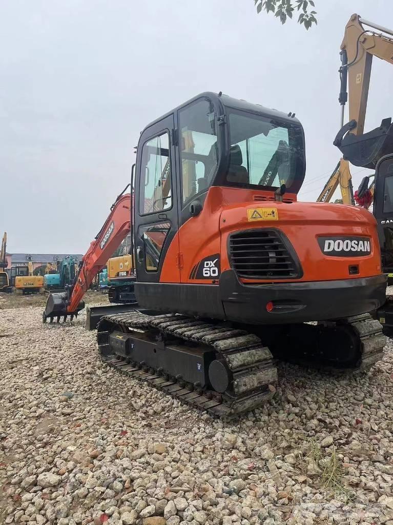 Doosan DX60 Miniescavatori