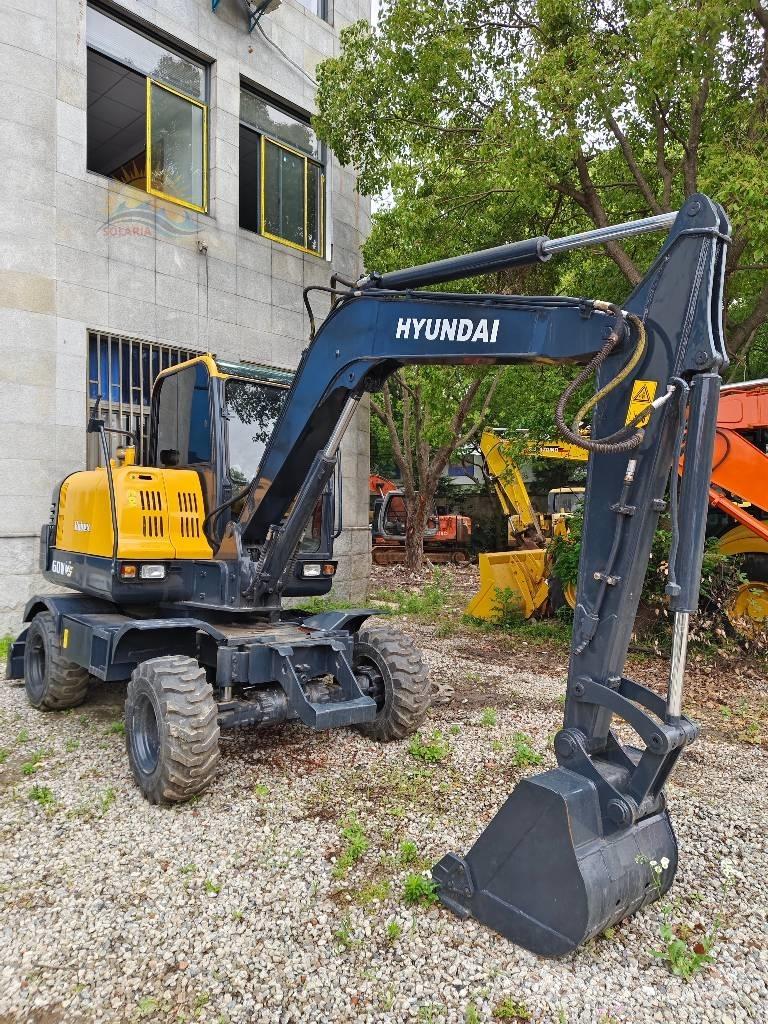 Hyundai Robex 60 VS Miniescavatori
