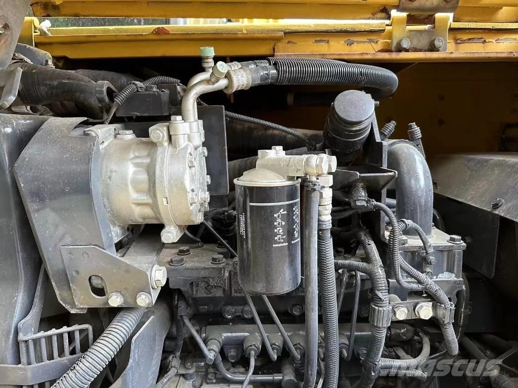Komatsu PC70-8 Escavatori medi 7t - 12t
