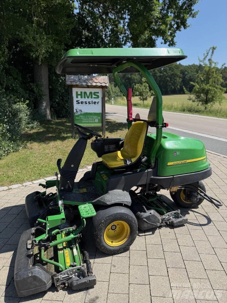 John Deere 2500 E Tosaerba per il green