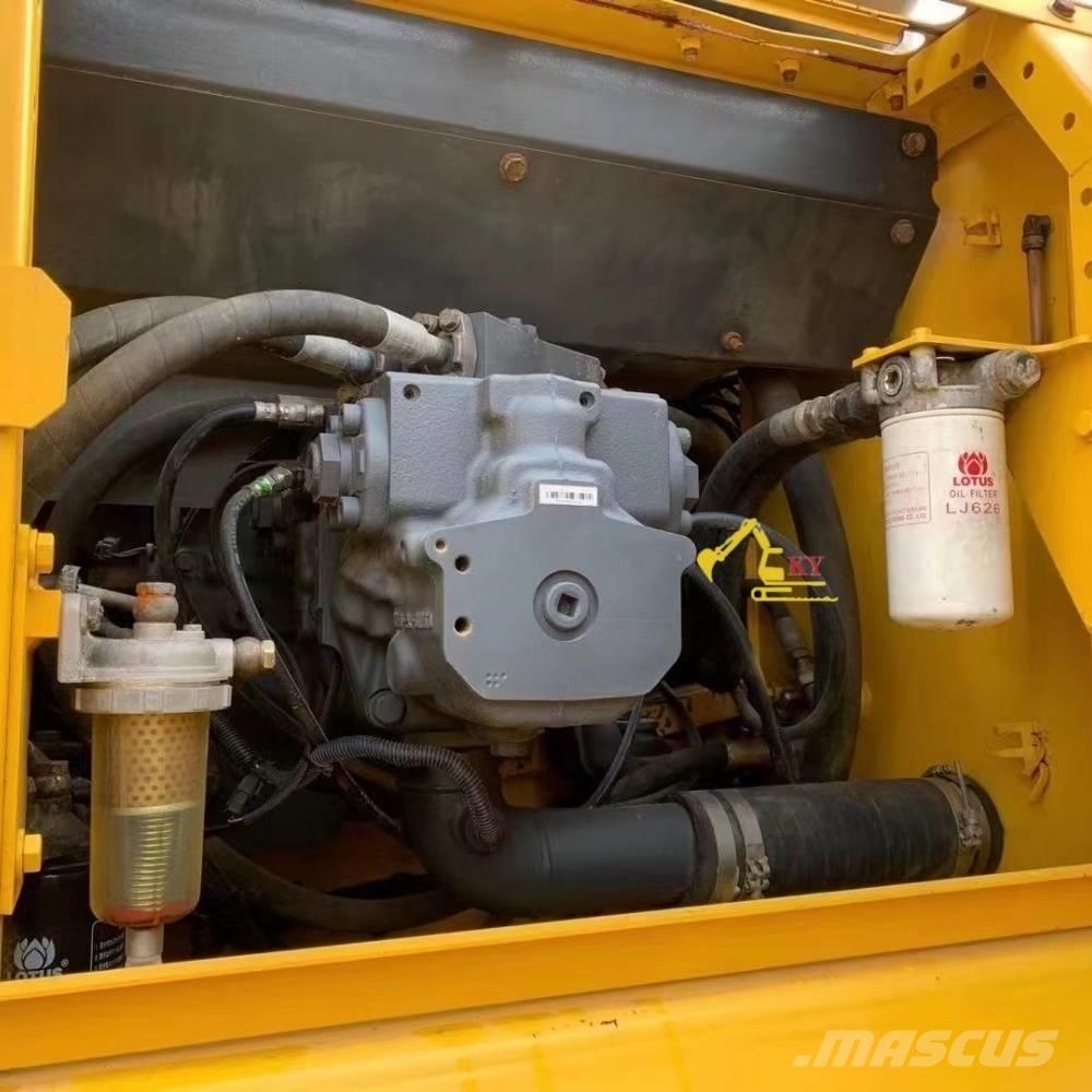 Komatsu P 270 Escavatori cingolati