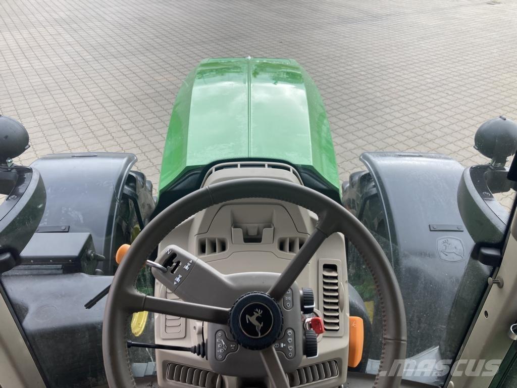 John Deere 6M240 Trattori