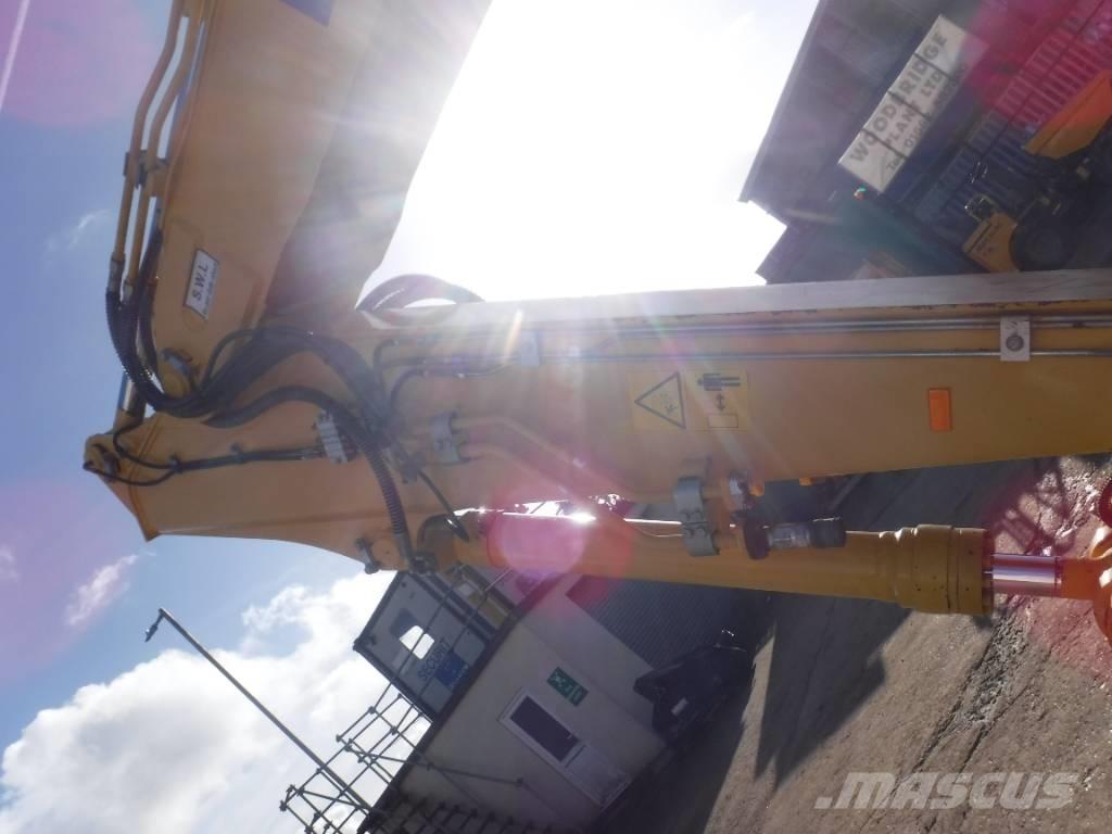 Komatsu PW 160-11 Escavatori gommati