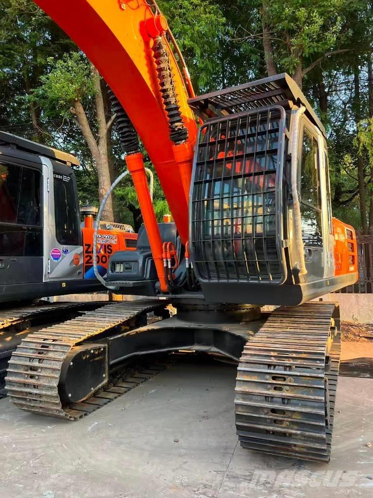 Hitachi ZX 200-3 Escavatori cingolati