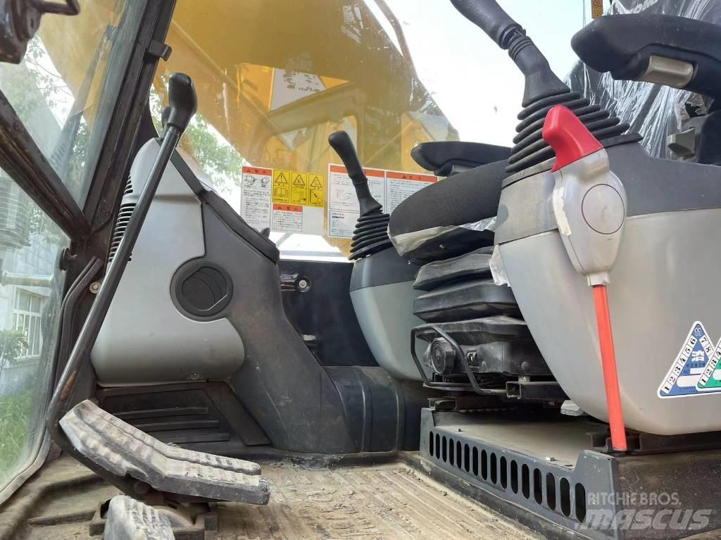 Komatsu PC 200-8 Escavatori cingolati