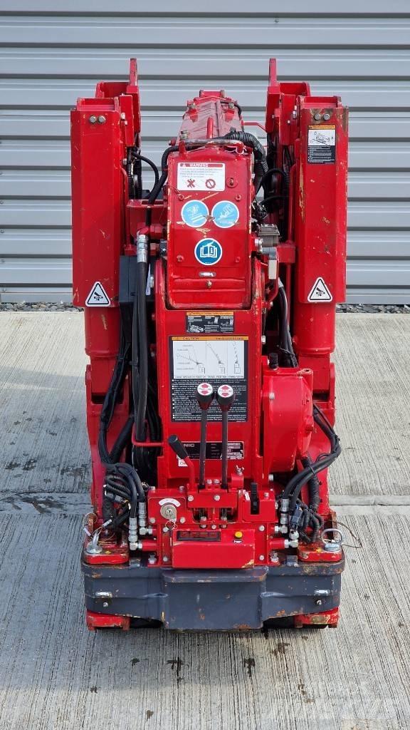 Unic URW 295 Mini gru