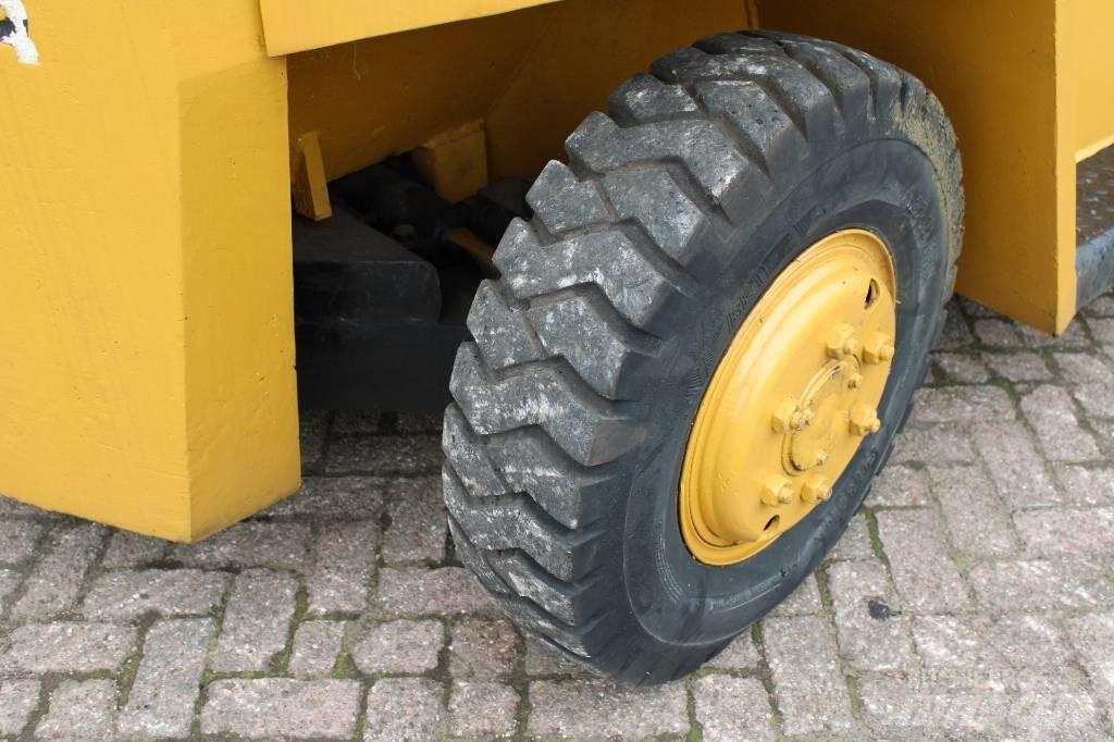 CAT V 130 Carrelli elevatori diesel