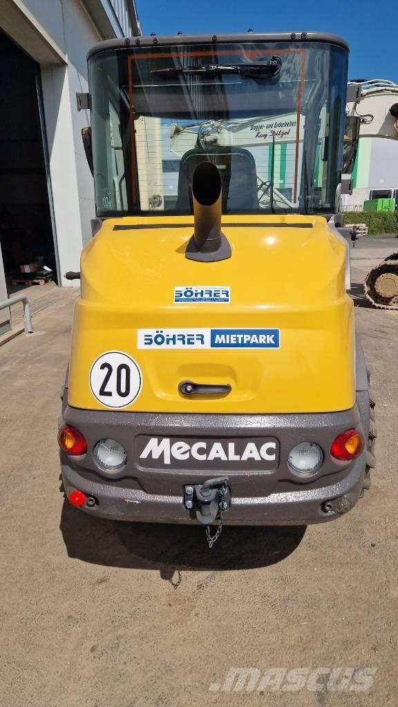 Mecalac AX 850 Pale gommate