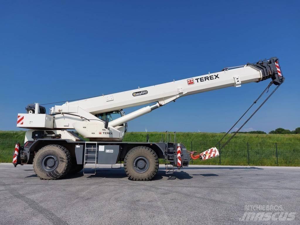 Terex RT90 Gru per terreni difficili