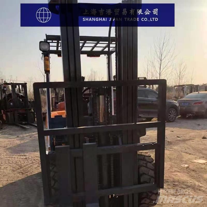 TCM FD 30 Carrelli elevatori diesel